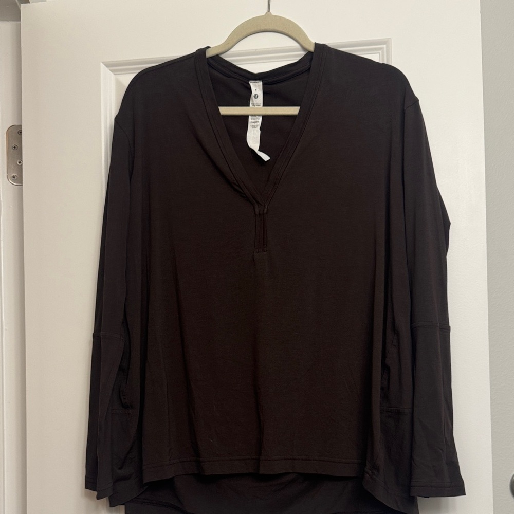 SOLD lulu-lemon athletica Dark Brown Long Sleeve Top